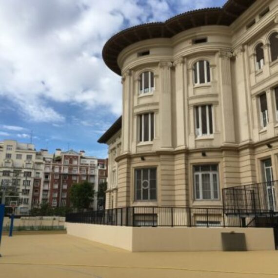 Jesús y María School Sport Center