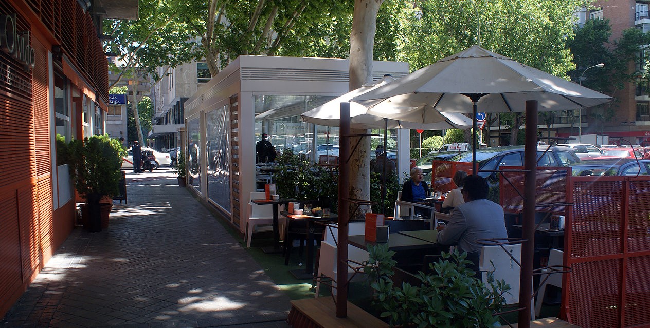 Terraza con cerramiento. Restaurante el Olvido.